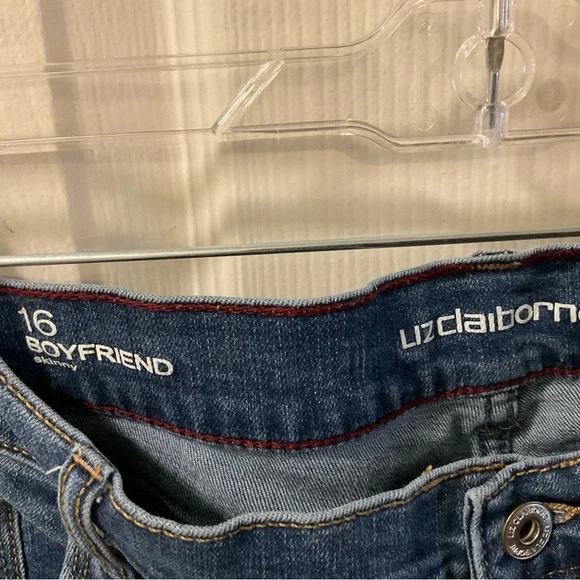 LIZ CLAIBORNE Curvy Fit Women's Blue Jeans - Picture 3 of 8